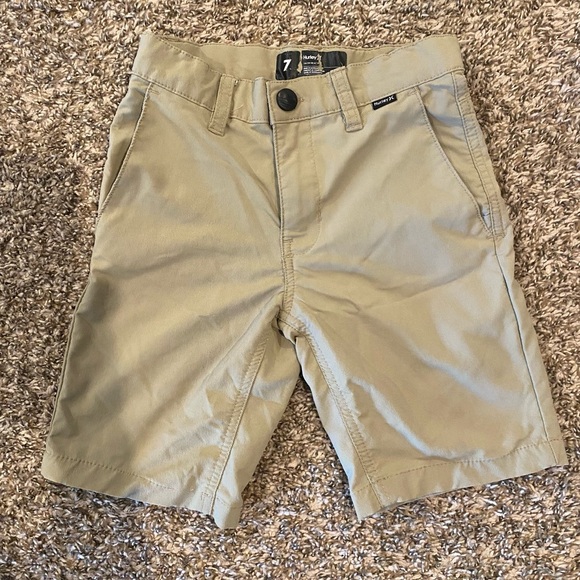 Hurley Men's Khaki Flat Front Shorts - Picture 1 of 3